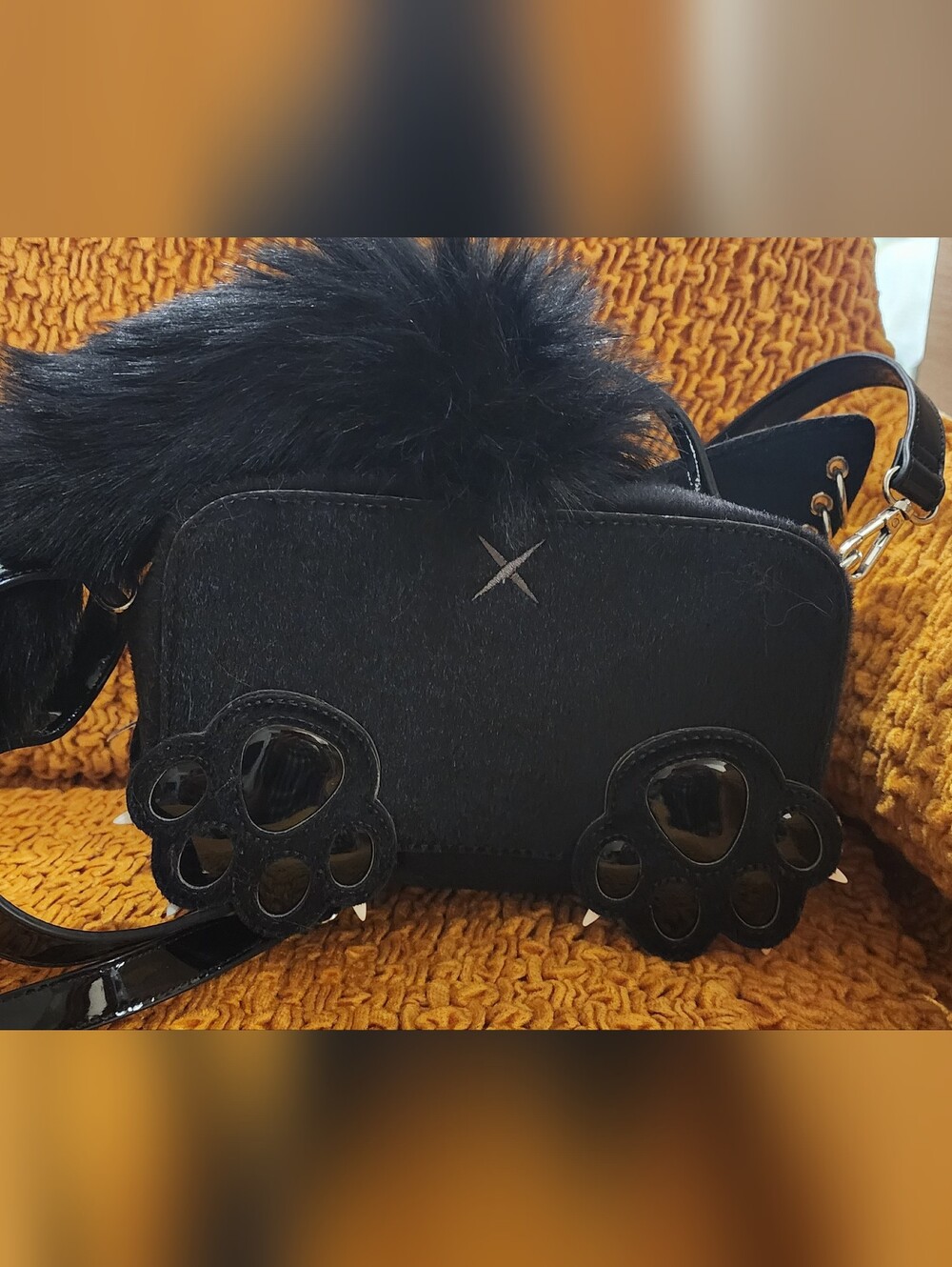 Current Mood Black Crossbody Bag with Character and Spark - Picture 3 of 3